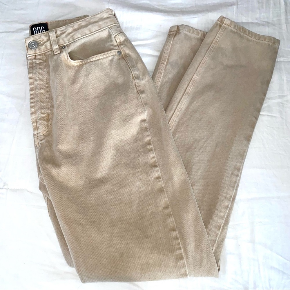 BDG Hi Rise Mom Jean